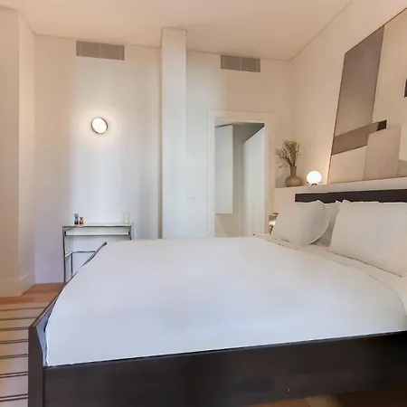Prime 2024 Chiado Historic Private Terrace Vakantiehuis Lissabon